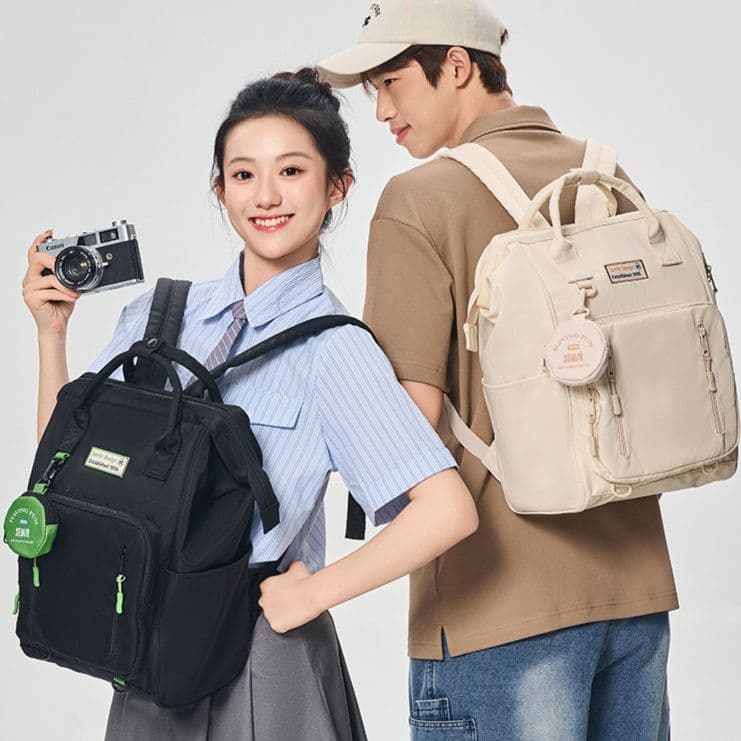 大容量リュック 多機能ポケット付き学生リュック