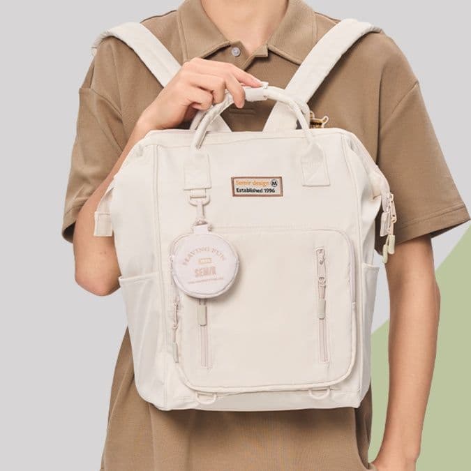 大容量リュック 多機能ポケット付き学生リュック