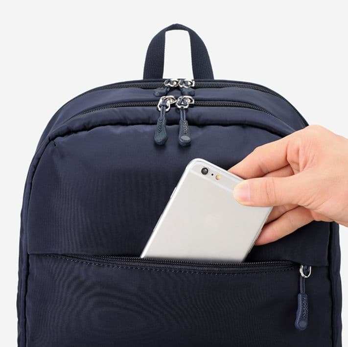 大容量リュック 多機能ポケット付き学生リュック