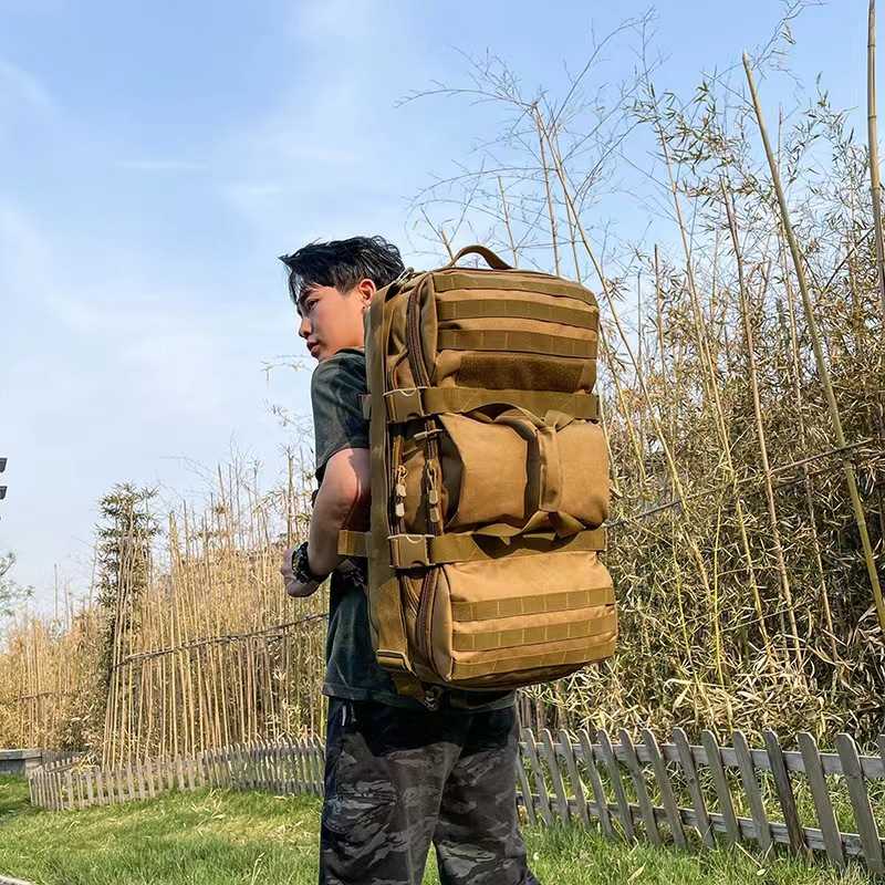 大容量リュック 冒険者の道連れ 多機能リュック