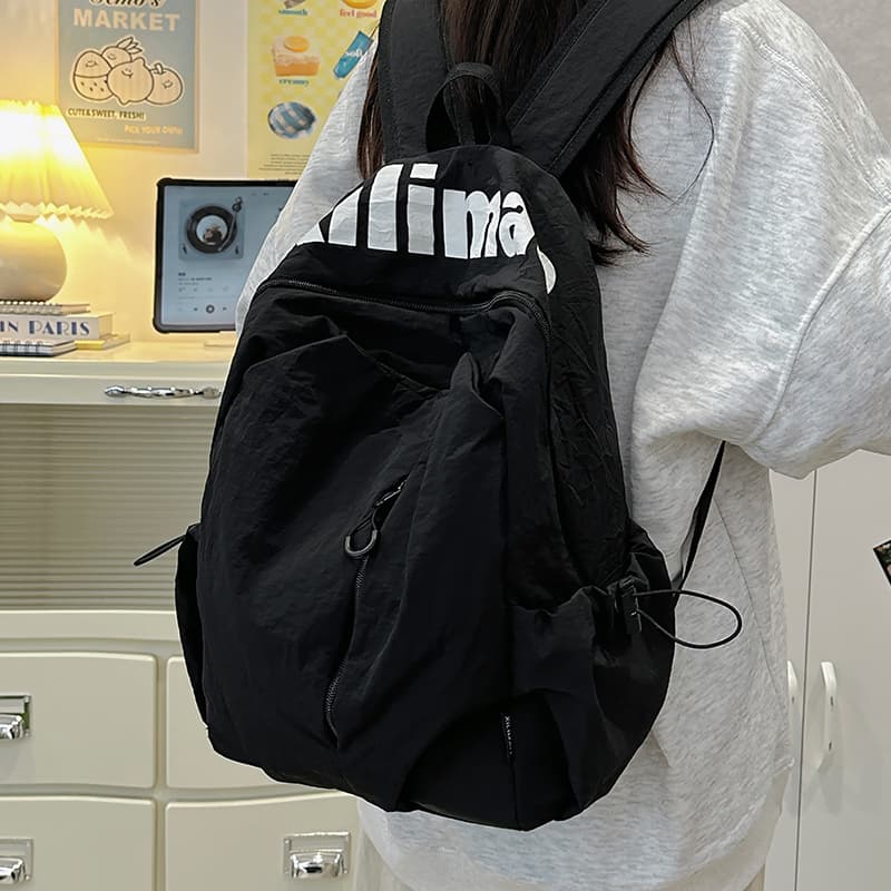 大容量リュック ゆったり収納学生リュック