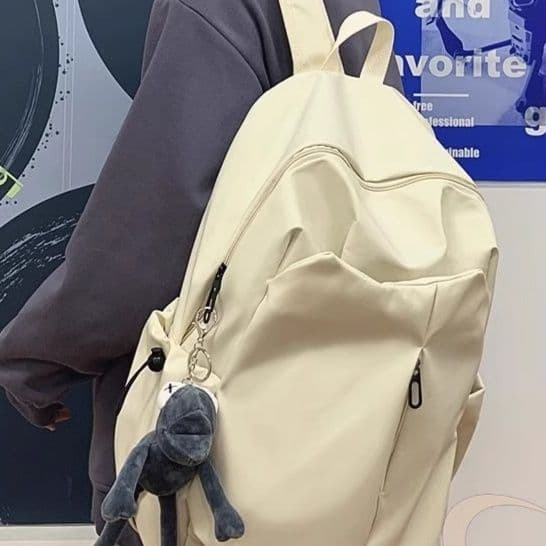 大容量リュック シンプル機能的大容量リュック